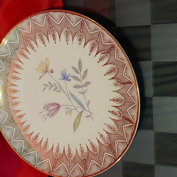 Collectible Plate for sale very nice preowned - Picture 5 of 9